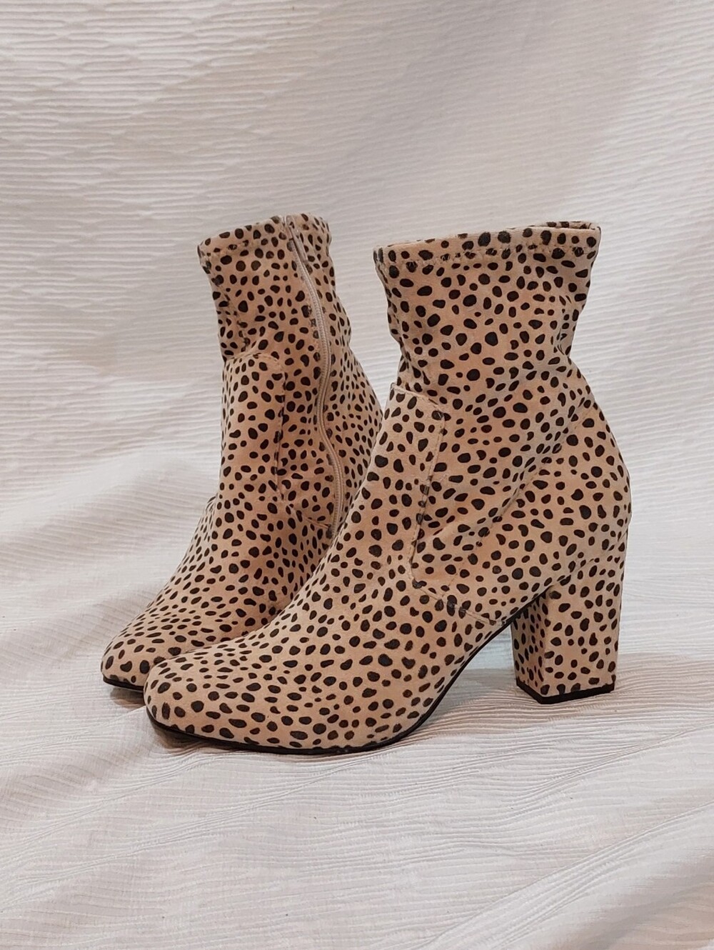 Steve Madden Leopard-Print Ankle Boots in Beige and Black Size 10